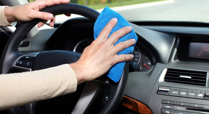 ¿Cómo lavar correctamente la tapicería de un auto?